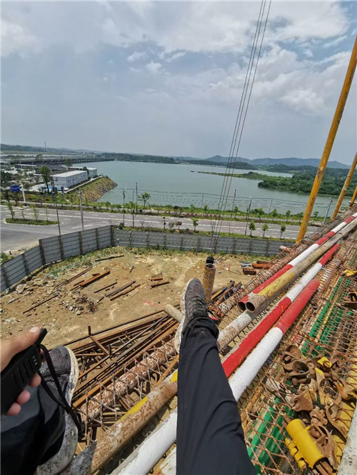 三门峡市作业中发生设备损坏或人员意外，责任怎么划分？